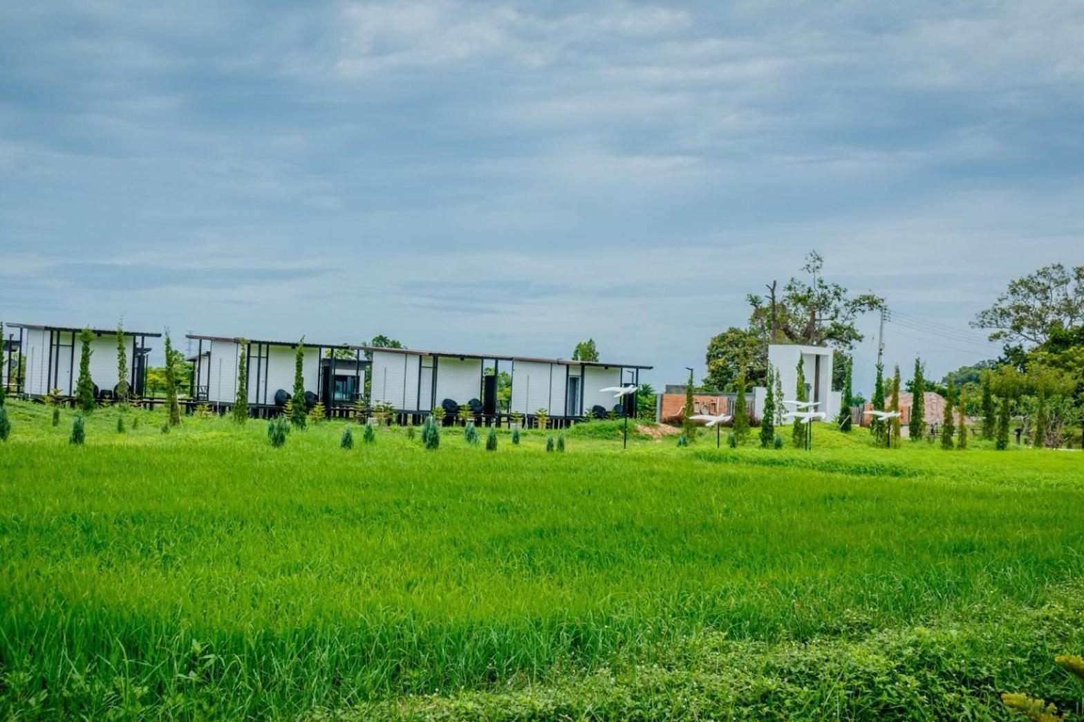 Mae On Village Resort Roi Et Eksteriør billede