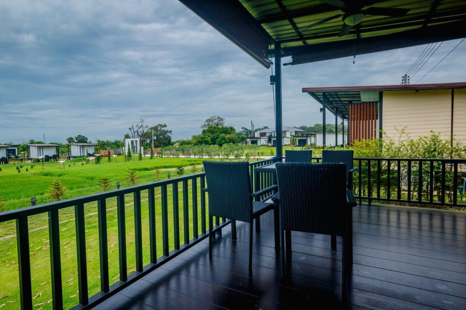 Mae On Village Resort Roi Et Eksteriør billede